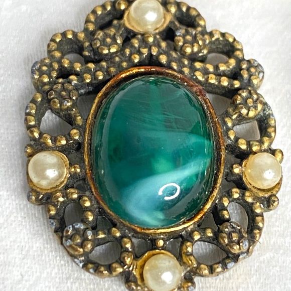 Ornate Dangle Drop Bronze Filagree Tiny Pearly Beads Central Green Stone - Picture 5 of 9